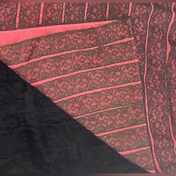 🖤 Vintage 🖤 Oh la la! 1950s Lacy Hot Pink and Black Gauzy Striped Slip Small - Picture 8 of 8